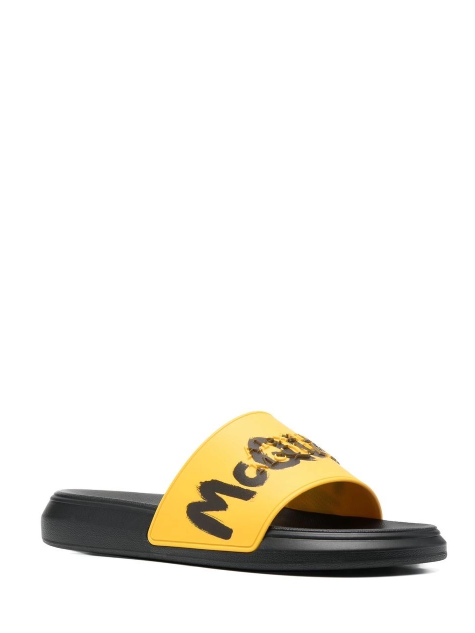 Affordable McQueen slip-on Men Alexander graffiti-logo slides 0208